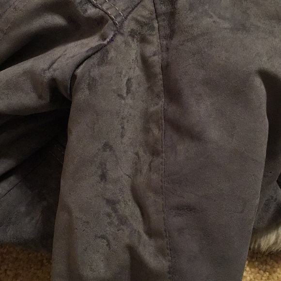 Gray Faux Fur Trimmed Coat - Picture 6 of 8